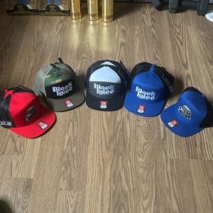 Black Igloo/Logo SnapBack Mesh Trucker Caps